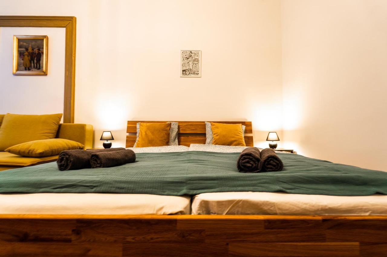 Palace Quarter Suite Budapest Exteriör bild