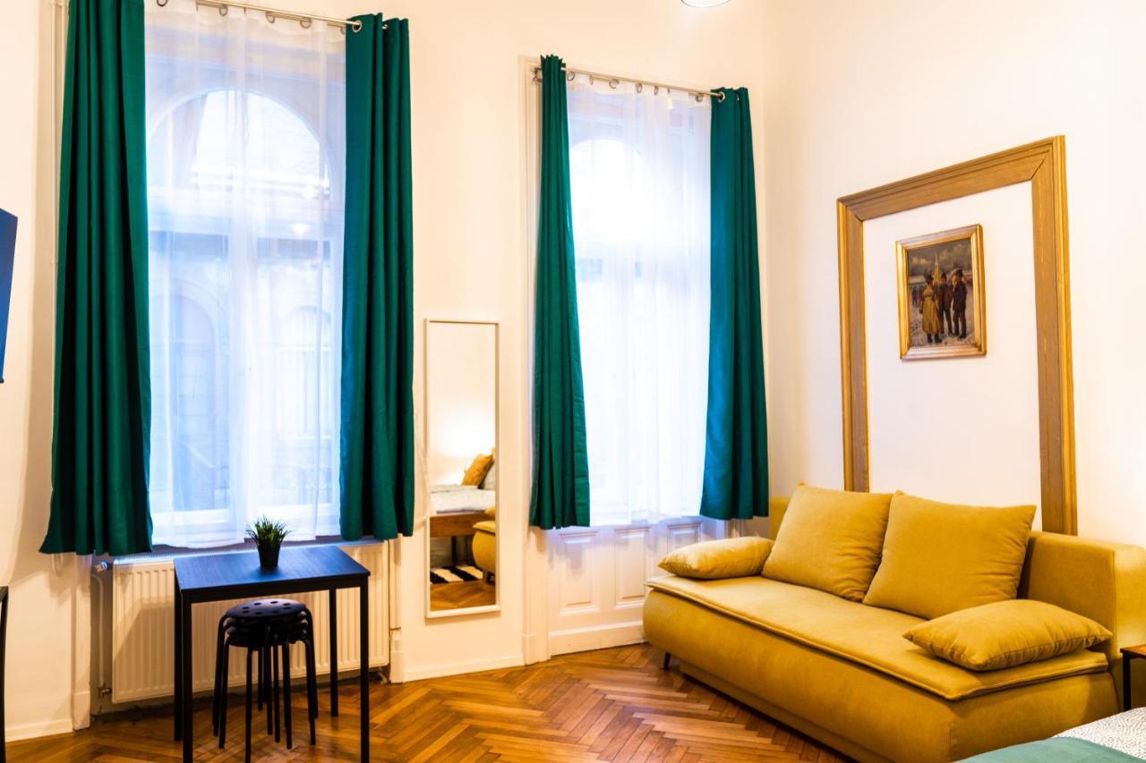 Palace Quarter Suite Budapest Exteriör bild