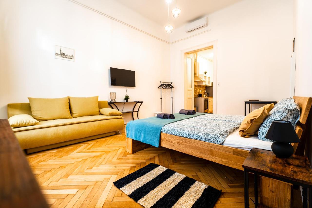 Palace Quarter Suite Budapest Exteriör bild